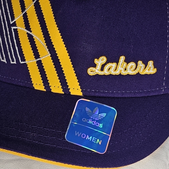 Women's VINTAGE Adidas Mesh Snapback Hat - Picture 7 of 9